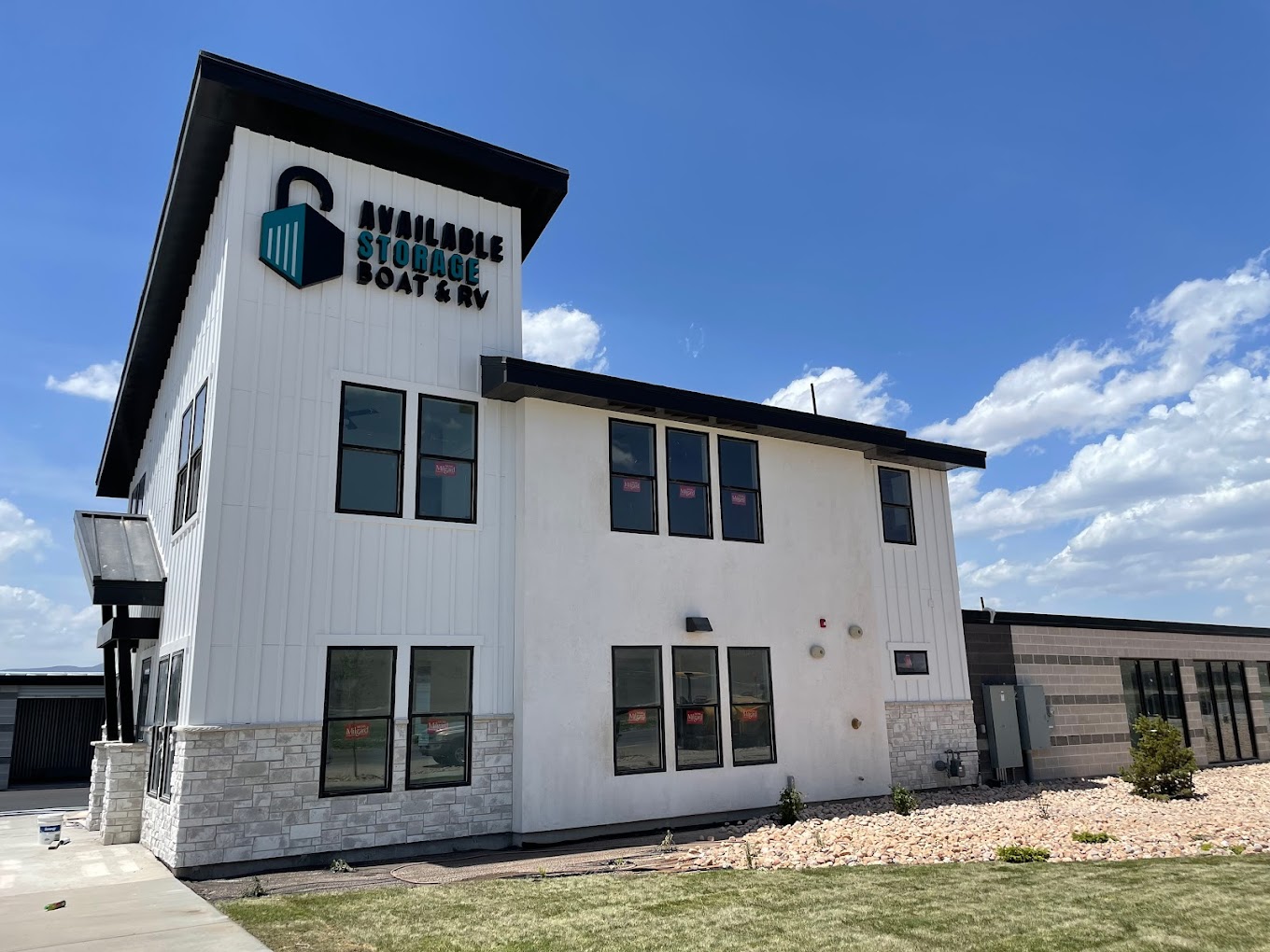 Available Storage office tower