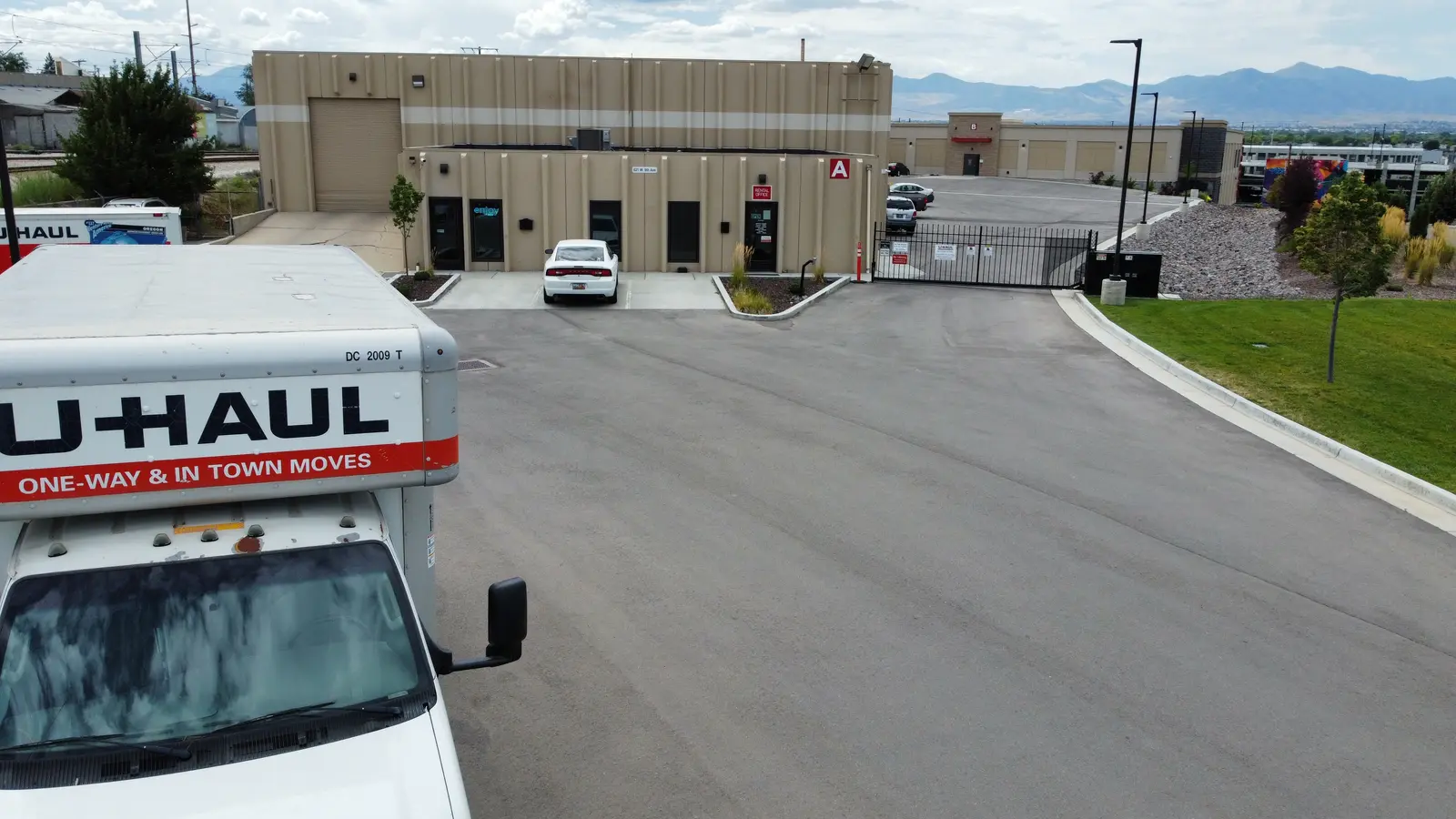 Street-facing exterior of Pro Storage Midvale